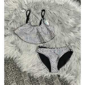 Hampton Mermaid Silver‎ Fish Scale Ruffle Bikini 4/5 (MSRP $58)